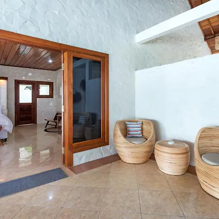 Executive Deluxe Room At Kanna Seafront Estate